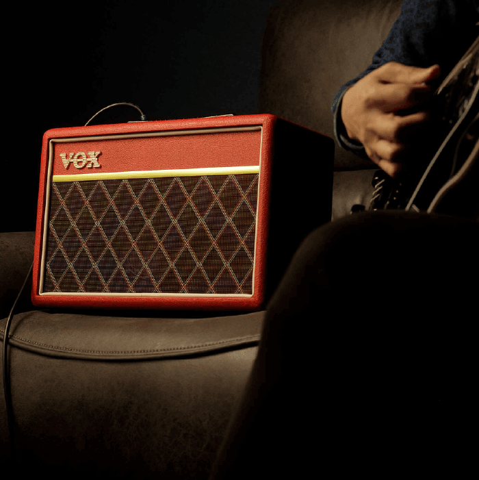 AMPLIFICADOR VOX PATHFINDER 10 ROJO 2